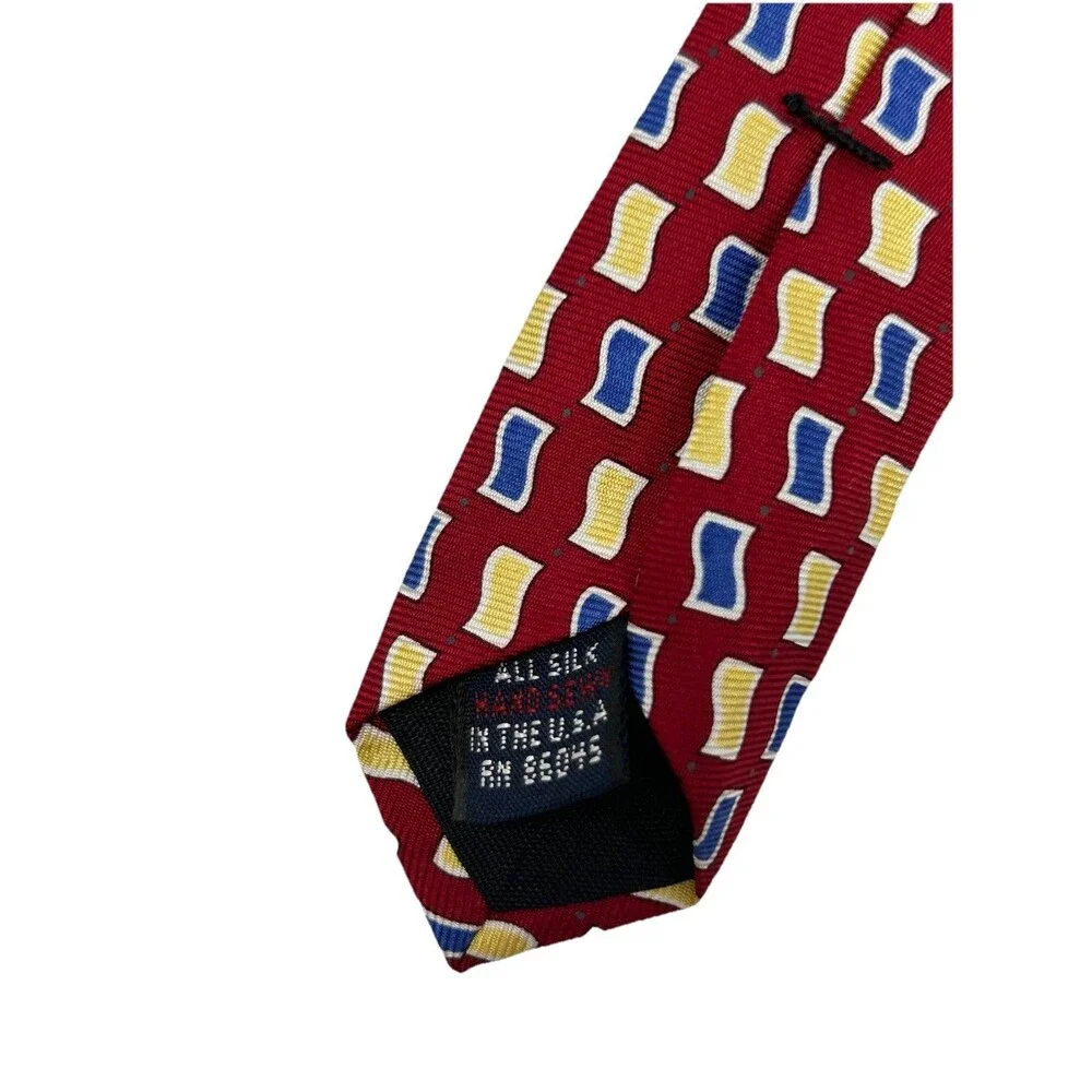 x'Andrini Tie Red Geometric Pattern All Silk Hand‎ Sewn USA Vintage 57
